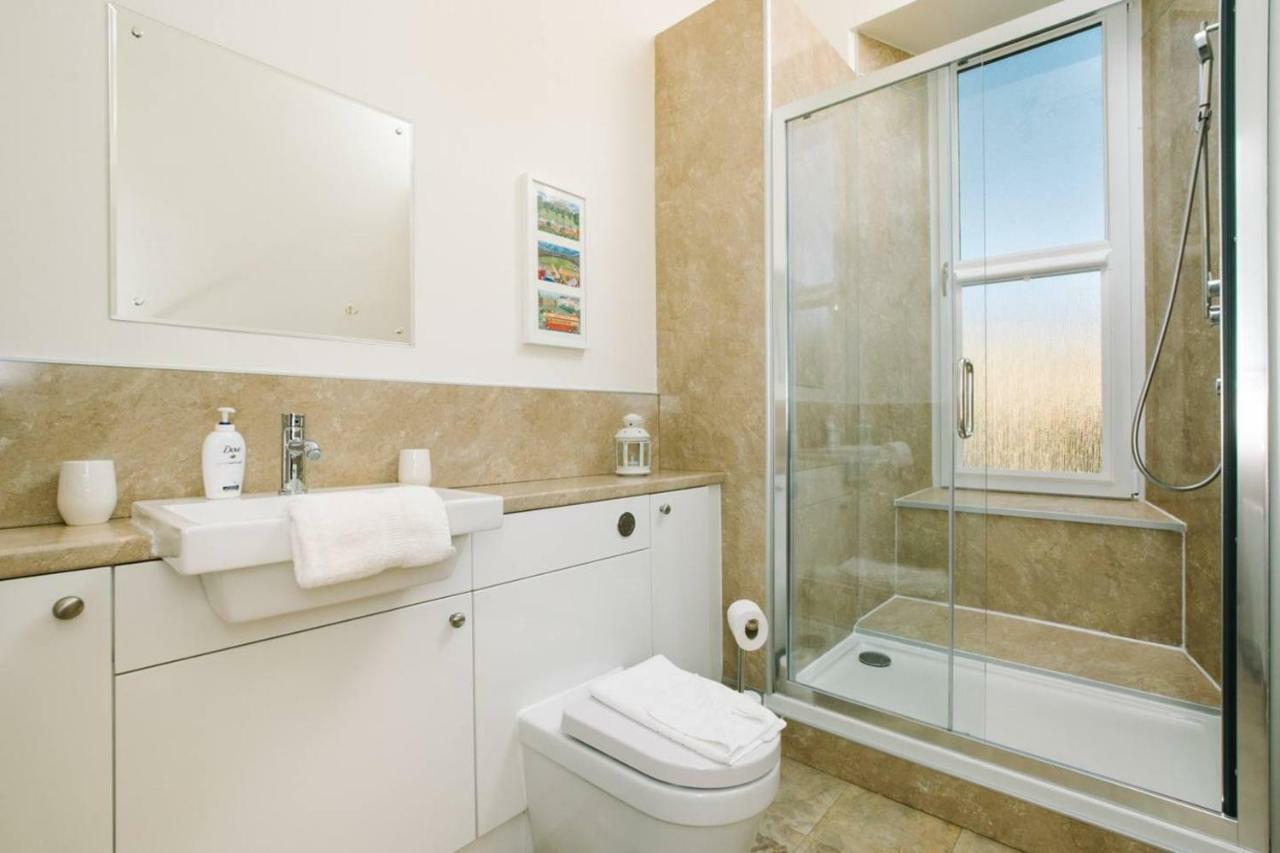 Joivy Great Location! Heart Of City Centre 3Bed Apartment Edinburgh Exterior photo